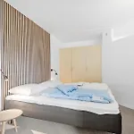 Apartment Bad, Lejl 9 *