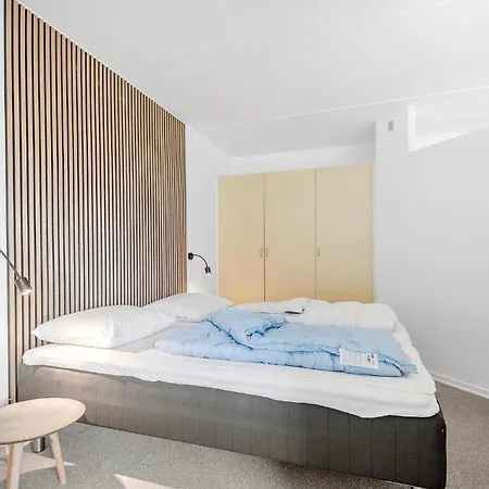 Apartment Bad, Lejl 9 *